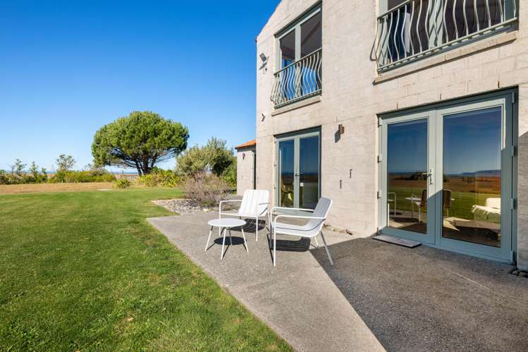 16 Hinepango Drive Rarangi_27