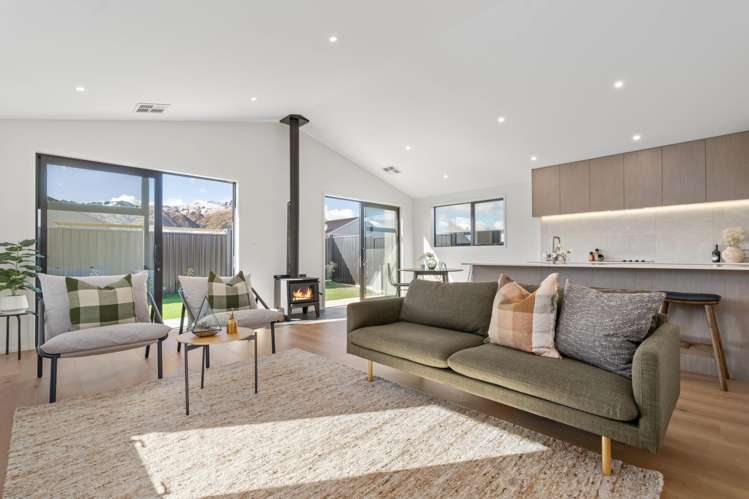 51 Gillespie Street Lake Hawea_3