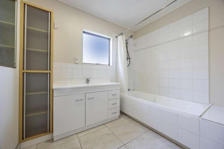 11 Palliser Lane Browns Bay_15