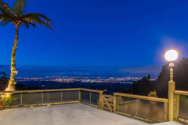 499 Scenic Drive Waiatarua_2