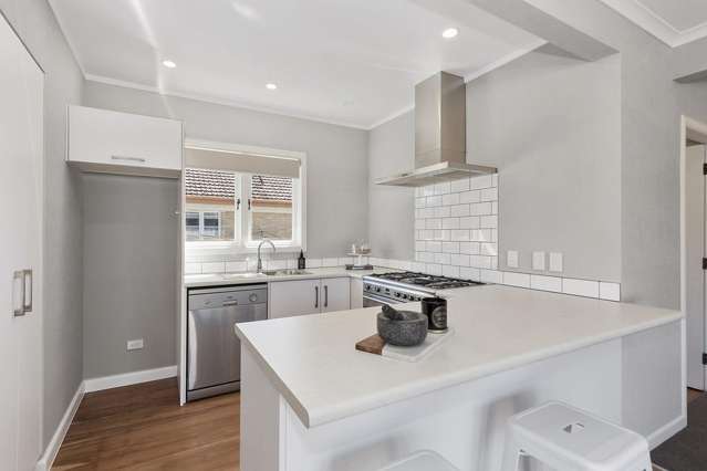 110 Cook Street 1074_1