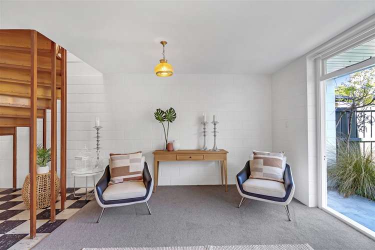 1/99 Aikmans Road Merivale_5