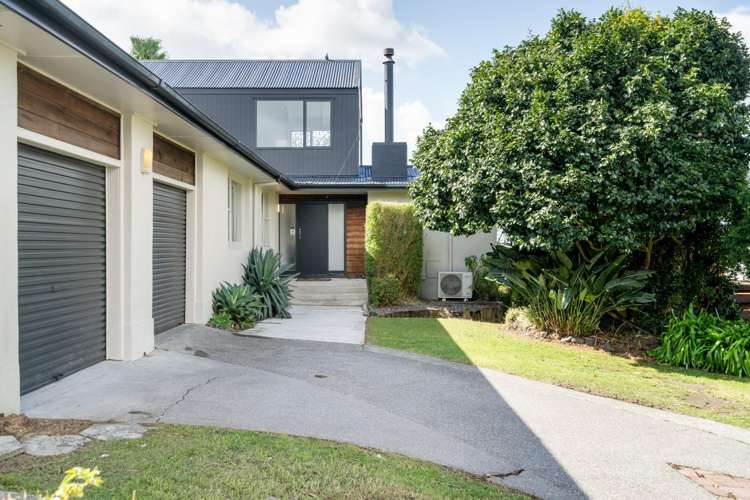 21 Highfield Crescent Brookfield_16