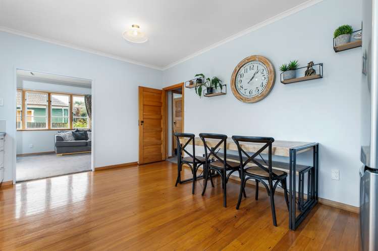 17 Dickson Crescent Hornby_5