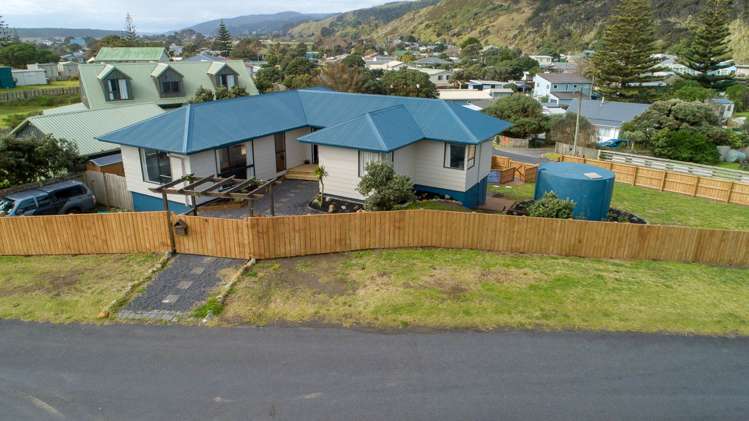 2 Ocean View Road Port Waikato_4