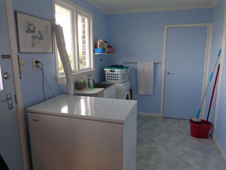 13 Edinburgh Place Balclutha_14