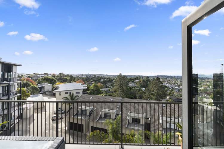 B406/525 East Coast Road Browns Bay_18