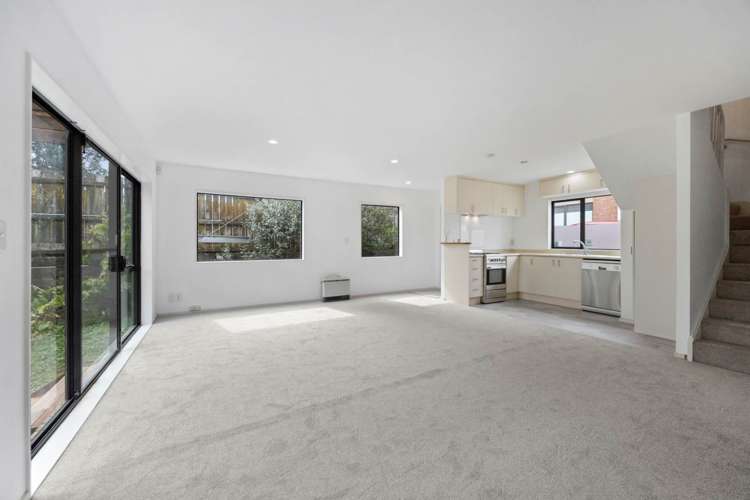 7/1 Melview Place New Lynn_3