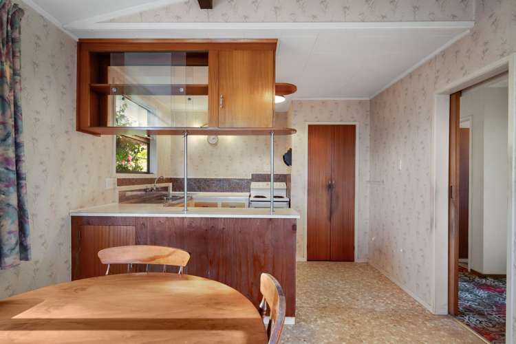 516 Thames Coast Road Te Puru_9