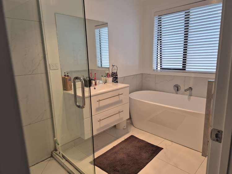 29 Inuwai Street Glenview_5