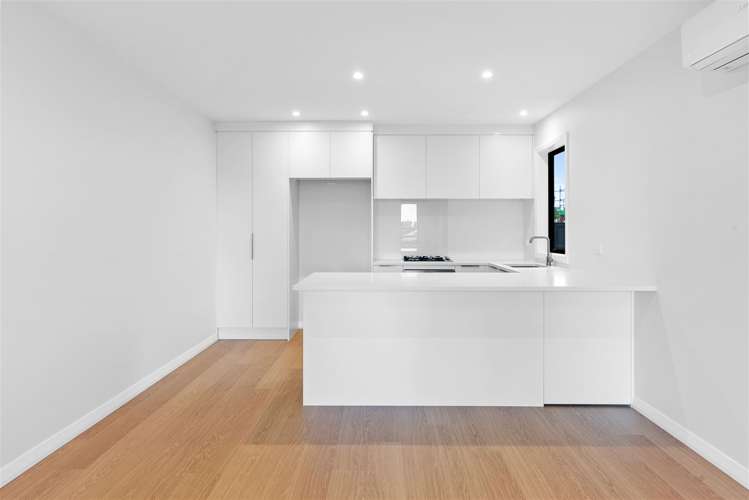 110 Monument Road Clevedon_17