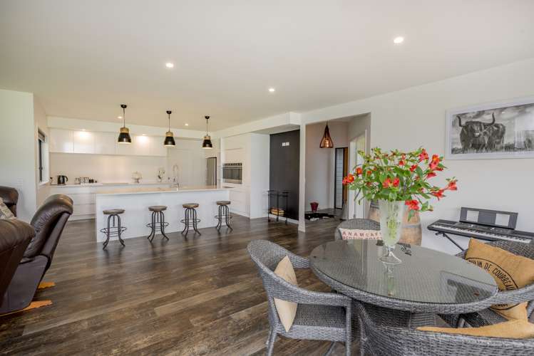 12 Wakefield Road Levin_4