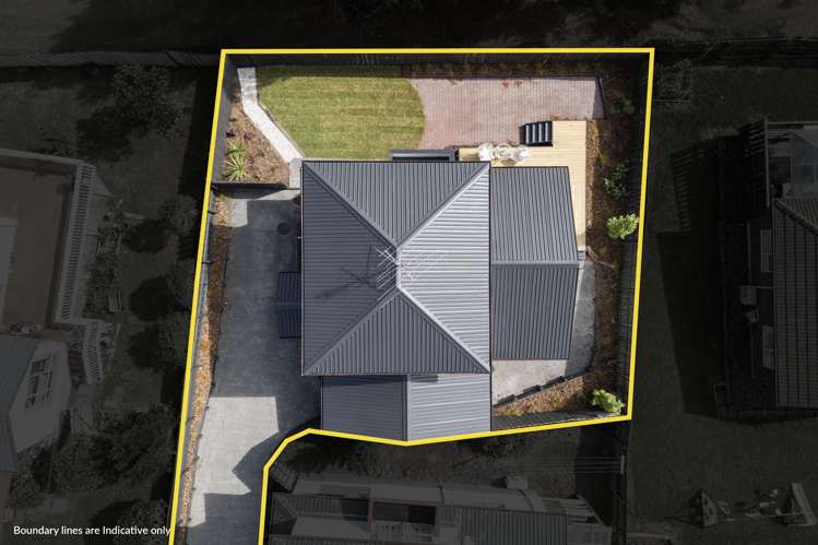 2/9 Mira Place Windsor Park_14