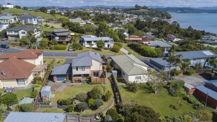 5 Athol Place Algies Bay_20