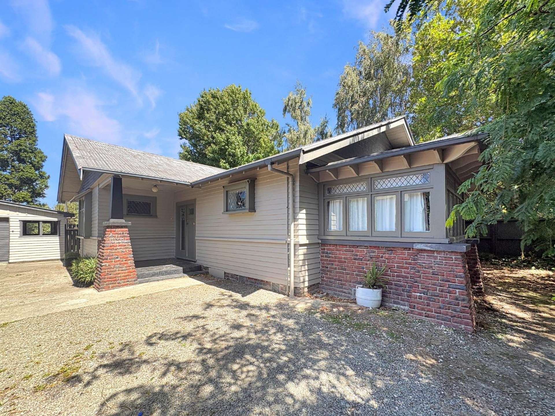 374 College Street 2138_0