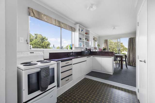 6 Yates Street Otaki Beach_2