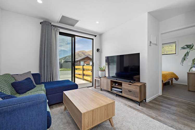 2 Mulbury Way Lower Shotover_21