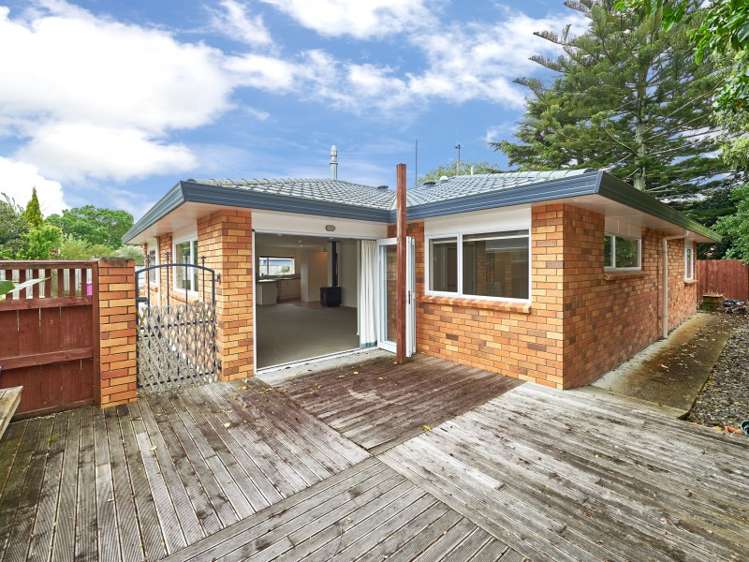 5 Barnes Court Roslyn_8