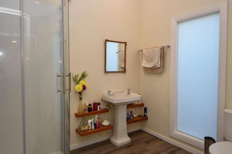 108 Broadway Carterton_13