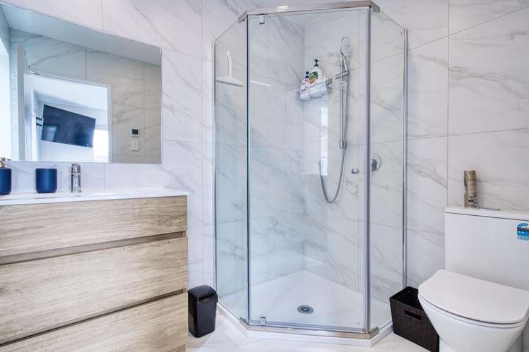 17 Ta Moko Drive Gulf Harbour_12