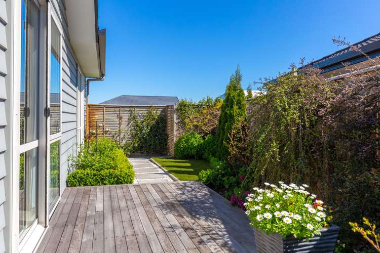 24 Ara Drive Redwoodtown_4