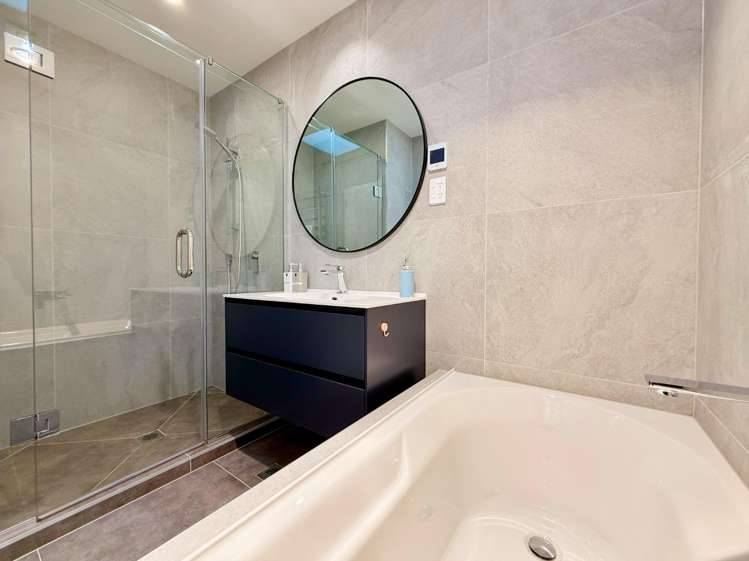 8/32A Westgate Drive 2362_12