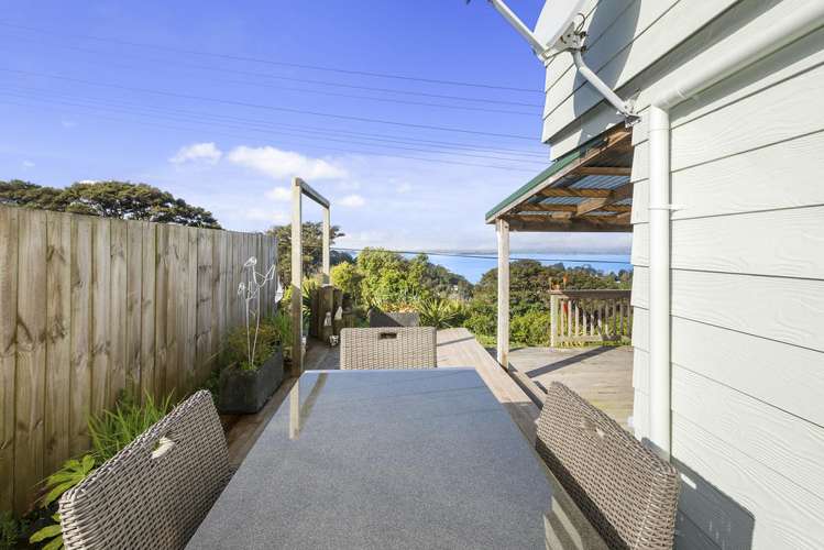 113 Victory Road Laingholm_12