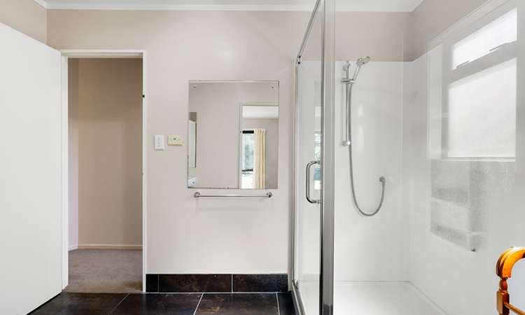 4 Dunsford Mews Hamilton Central_16