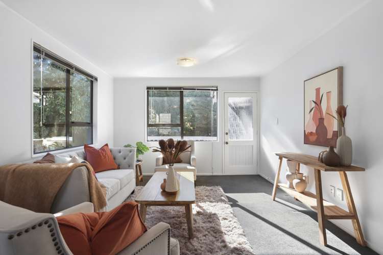 1/7 Vardon Road Green Bay_6