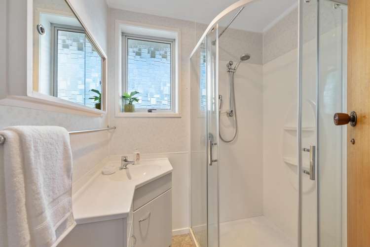 2/42 Sanders Avenue Westown_10