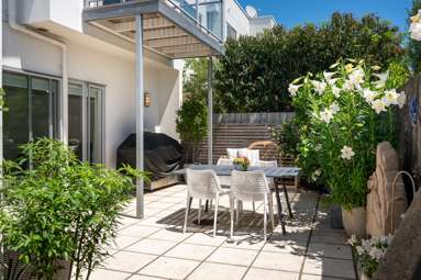 174c Waghorne Street_4