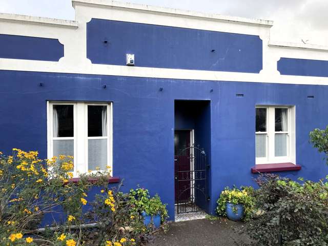 2BR Art Deco Mt Eden Apartment alternative