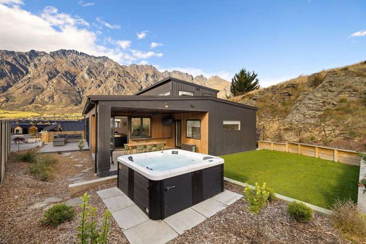 34 Friesian Close Jacks Point_32