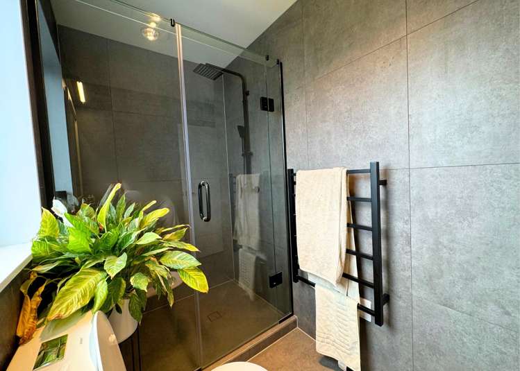 10 Mahinga Place Massey_15