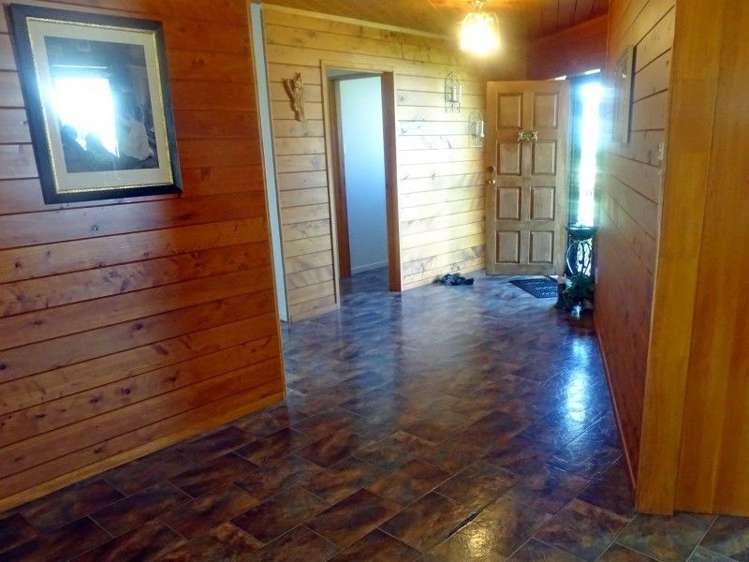 54 Thames Road Paeroa_10