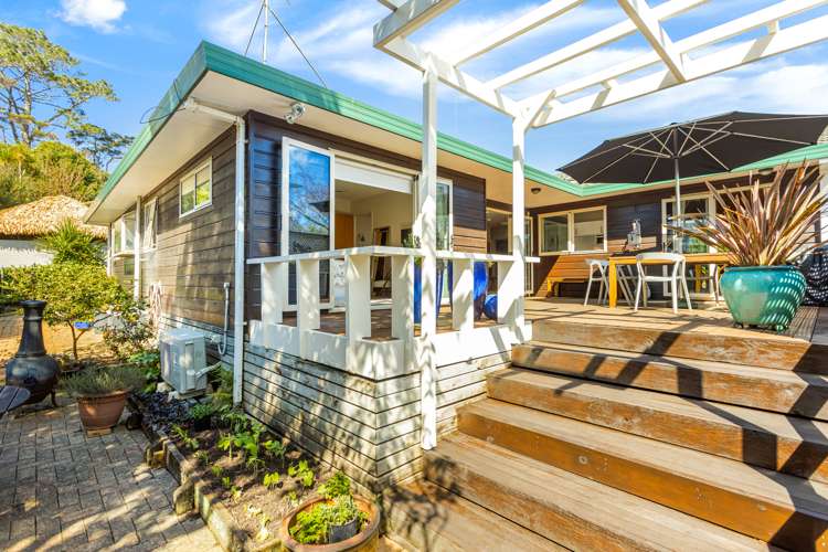 23 Woodfern Crescent Titirangi_18