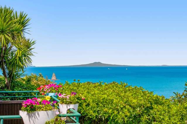 1083 Whangaparaoa Road Tindalls Beach_3