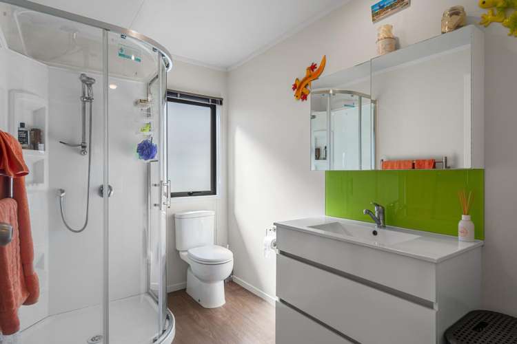 BV11/70 Beach Road Tahunanui_17