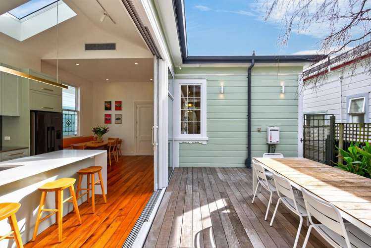 42 Bolton Street Petone_18