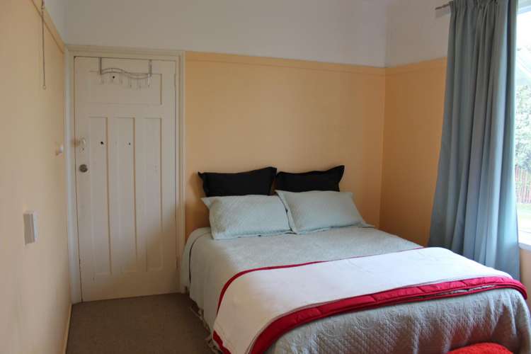 7 Momorangi Crescent Redwood_5