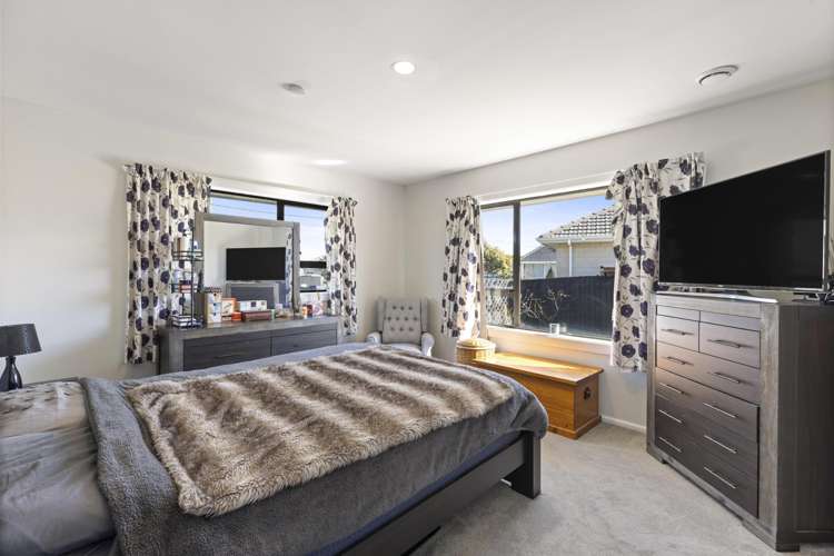 58 Sandown Crescent Aranui_8