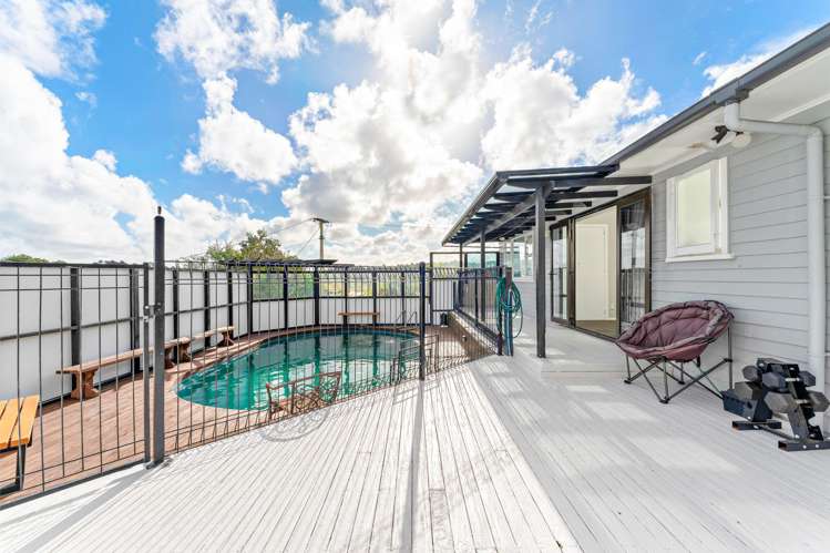 18 Murray Road Te Atatu Peninsula_16