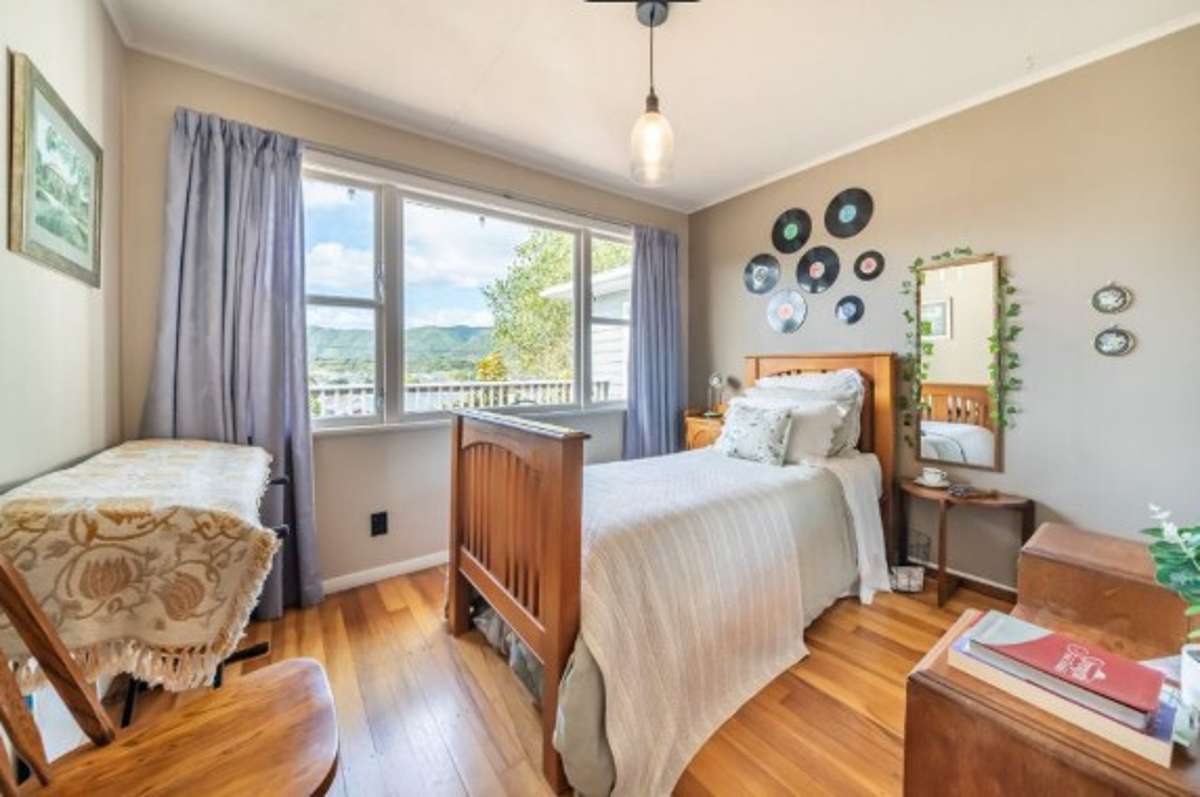 121 Wainuiomata Road_3