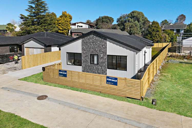167 Otuwairoa Esplanade Opaheke_37