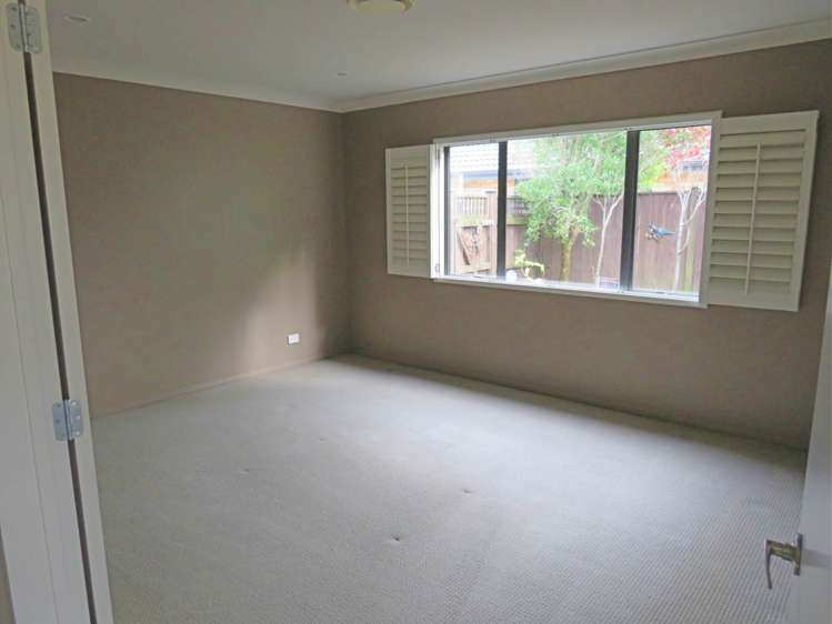 32 Stranraer Crescent Wattle Downs_13