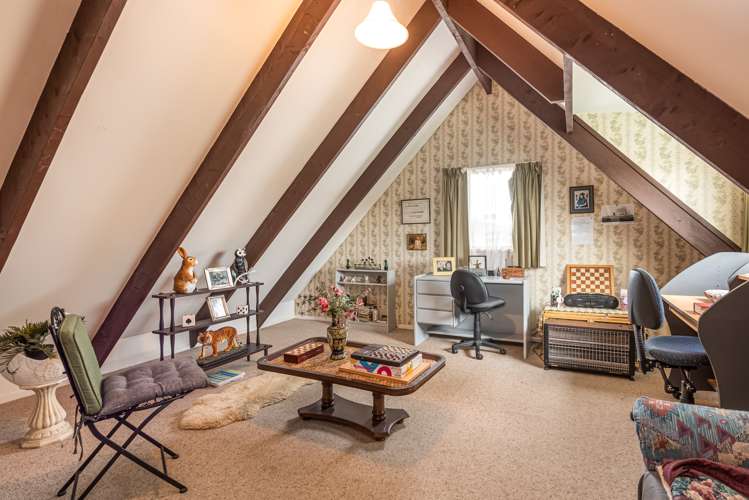 17 Momorangi Crescent Redwood_6