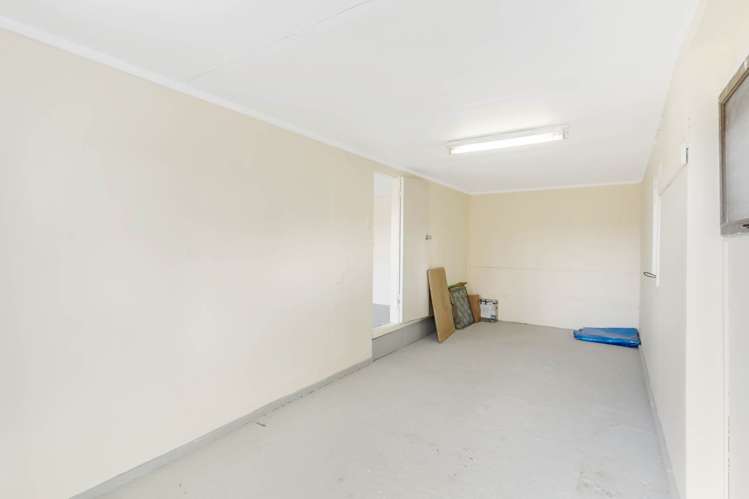 111 White Swan Road Mount Roskill_18