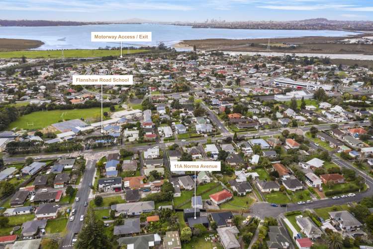 11a Norma Avenue Te Atatu South_17