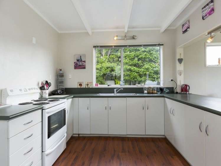 9 Akron Grove Totara Park_5