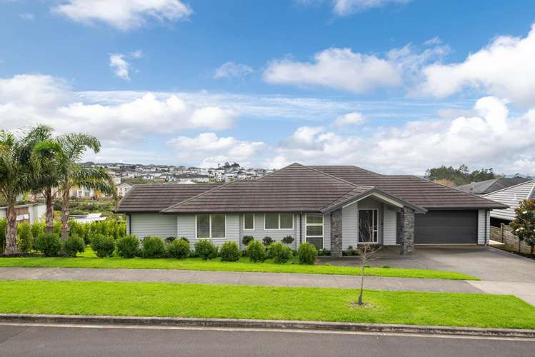 4 Colonial Drive_4